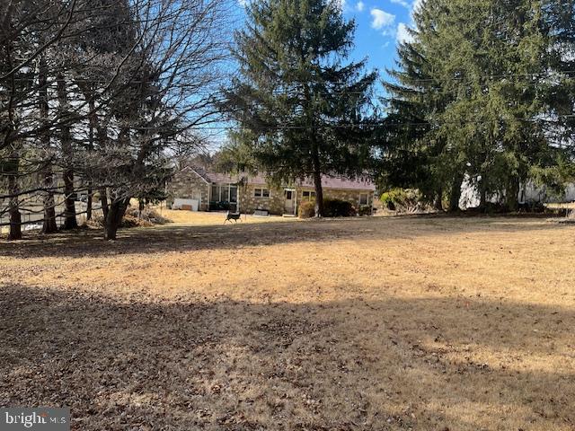 45 Laurel Road Southampton, PA 18966 - Photo 58 of 58 yard and rear exterior