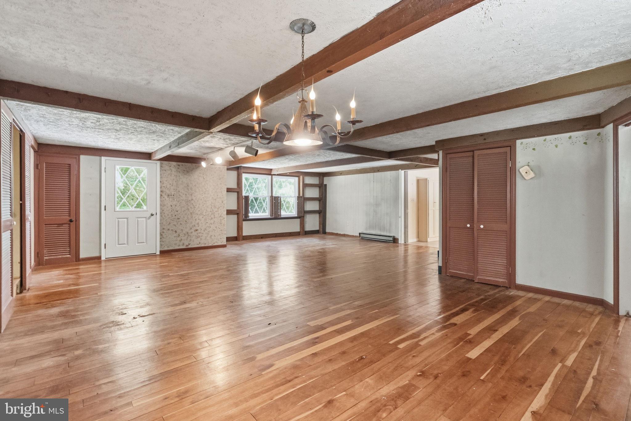 1701 Bahr Road Pottstown, PA 19464 - Photo 11 of 48