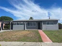 370 West 18th Street Riviera Beach, FL 33404 - Photo 1 of 6 Gallery Image 1