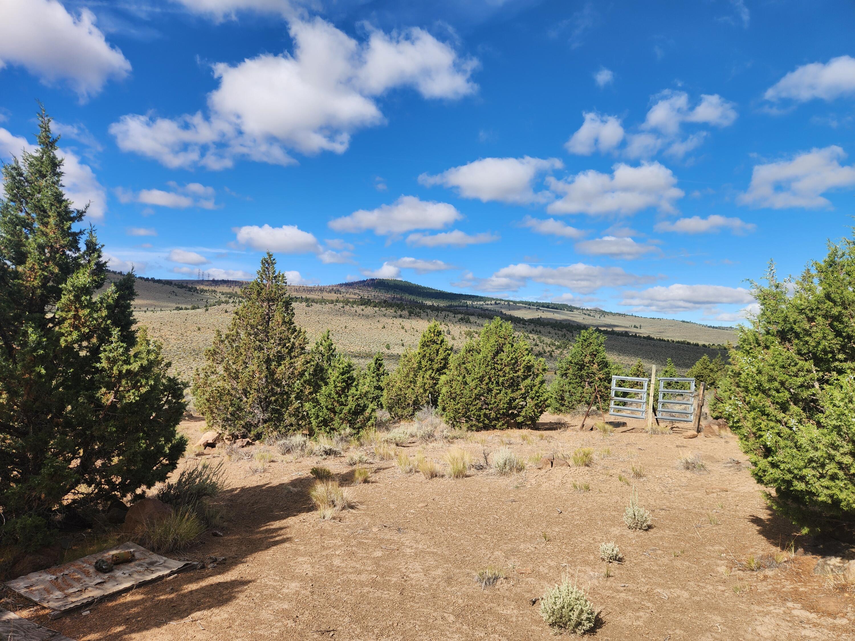 Fox Butte Road Bend, OR 97701 - Photo 13 of 27 20250807_093732