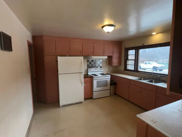 $275,000 | 28853 Highway 61, Red Wing, MN 55066