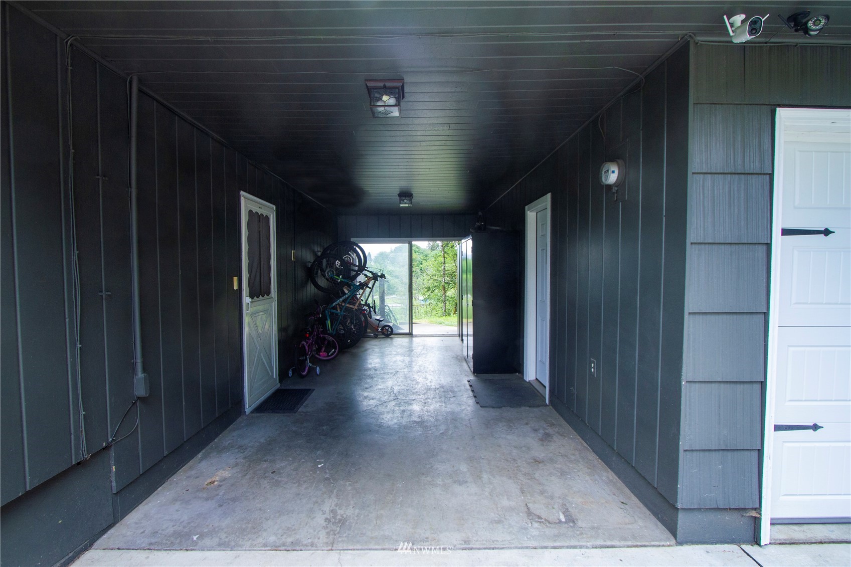 685 Bond Road Castle Rock, WA 98611 - Photo 28 of 37 a view of a porch