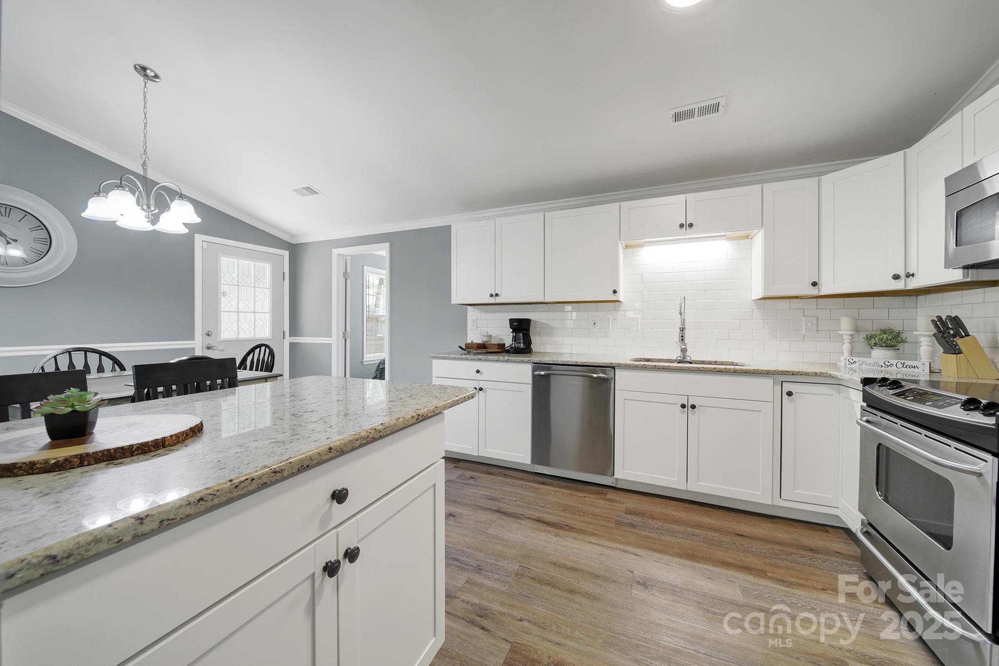 6705 Reddman Road Charlotte, NC 28212 - Photo 14 of 37