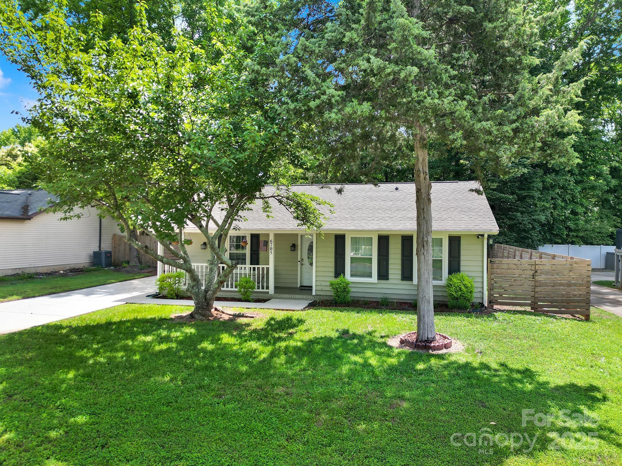 6705 Reddman Road Charlotte, NC 28212 - Photo 2 of 37