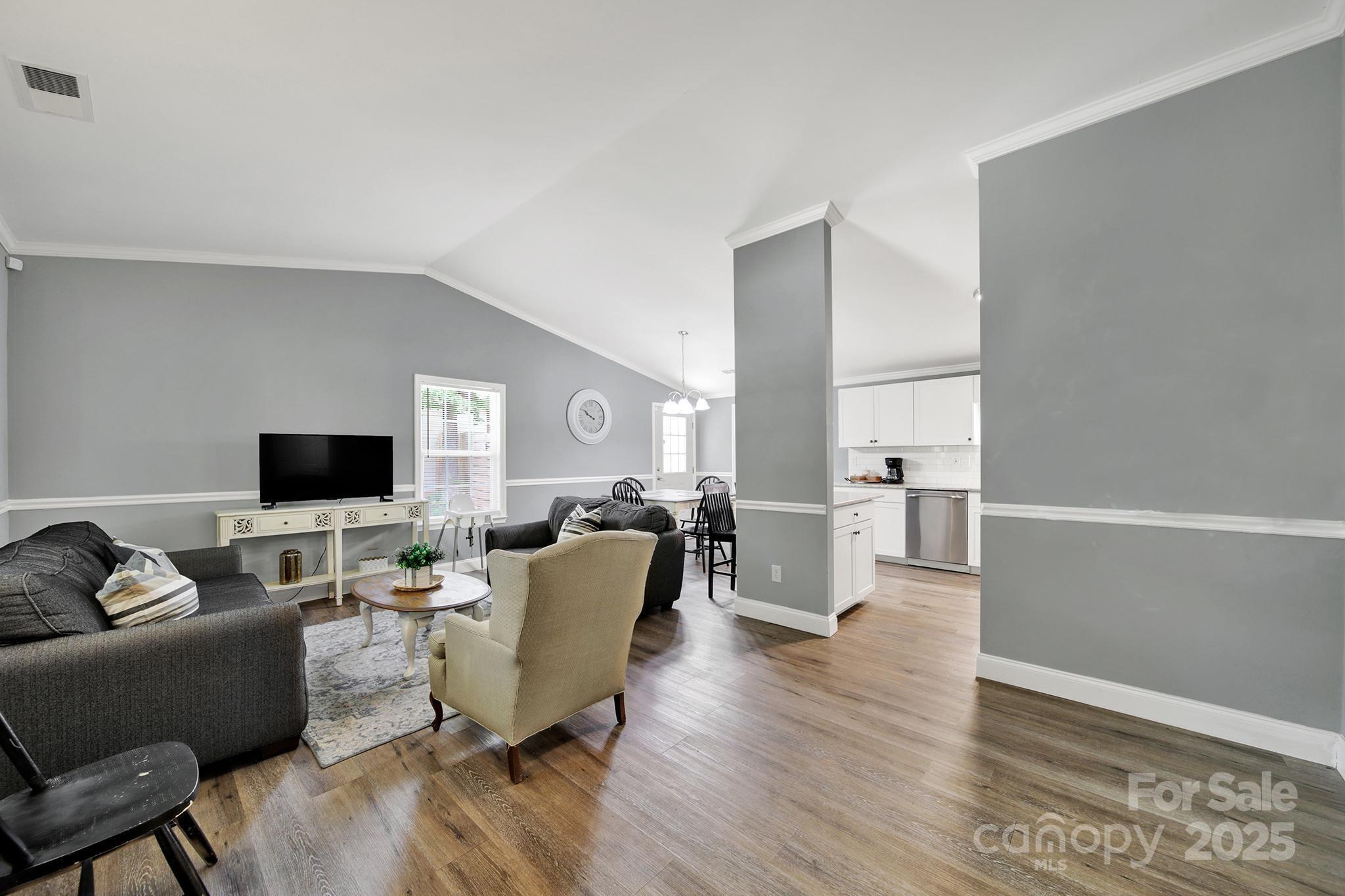6705 Reddman Road Charlotte, NC 28212 - Photo 4 of 37