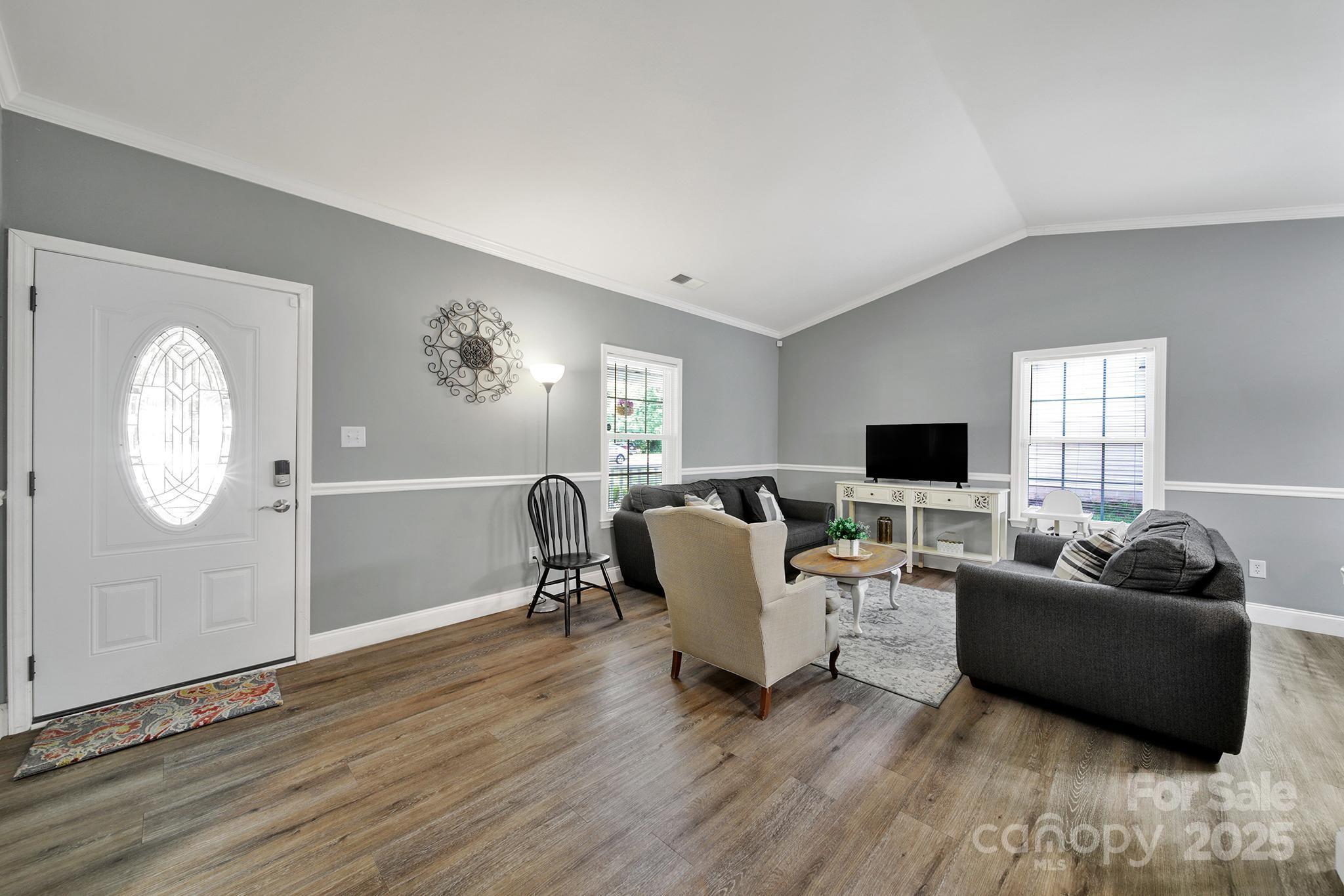 6705 Reddman Road Charlotte, NC 28212 - Photo 5 of 37