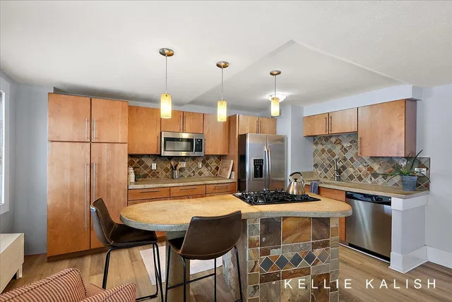 $238,000 | 505 Cherry Street Southeast, Unit 217, Grand Rapids, MI 49503