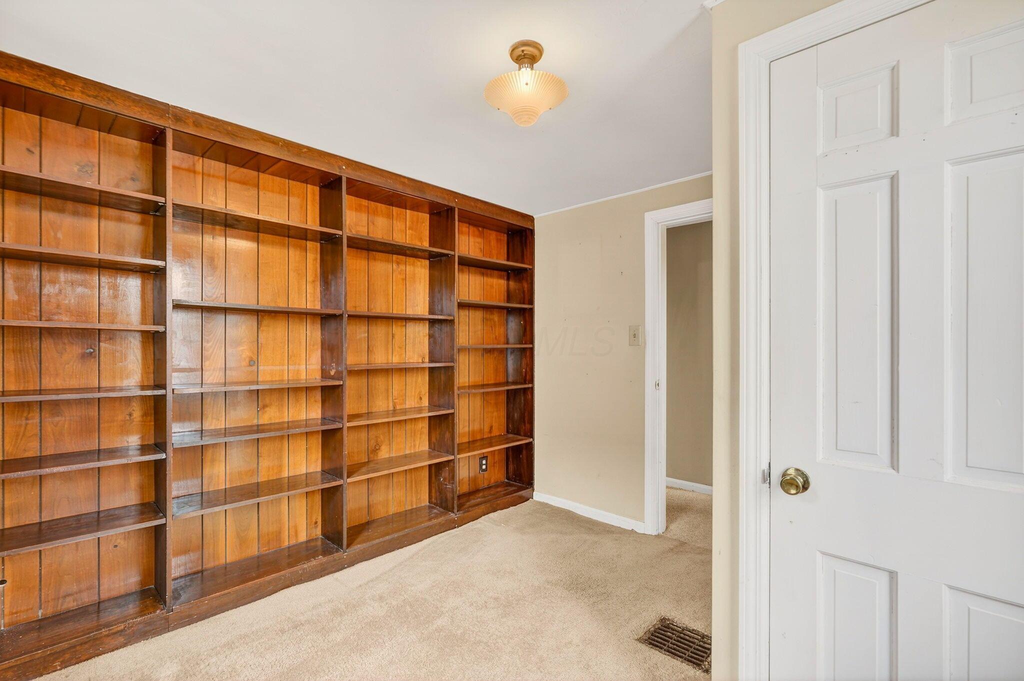 575 Chestershire Road Columbus, OH 43204 - Photo 15 of 29 575 Chestershire Road26
