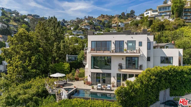 $7,495,000 | 1573 Sunset Plaza Drive, Los Angeles, CA 90069