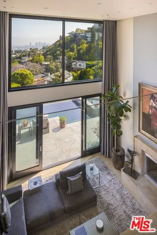 $7,495,000 | 1573 Sunset Plaza Drive, Los Angeles, CA 90069