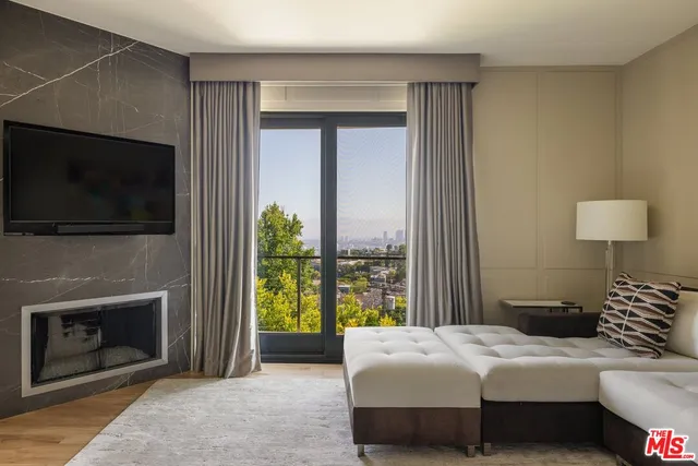 $7,495,000 | 1573 Sunset Plaza Drive, Los Angeles, CA 90069