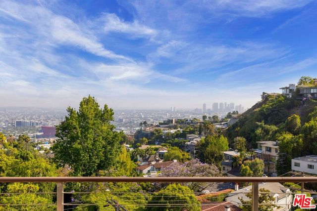 $7,495,000 | 1573 Sunset Plaza Drive, Los Angeles, CA 90069