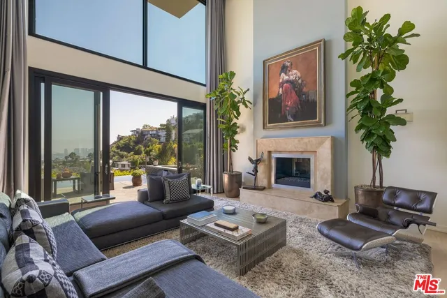 $7,495,000 | 1573 Sunset Plaza Drive, Los Angeles, CA 90069