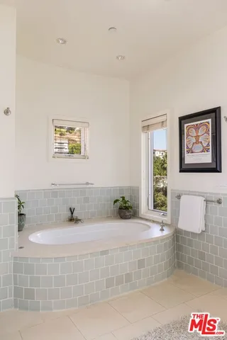 $7,495,000 | 1573 Sunset Plaza Drive, Los Angeles, CA 90069