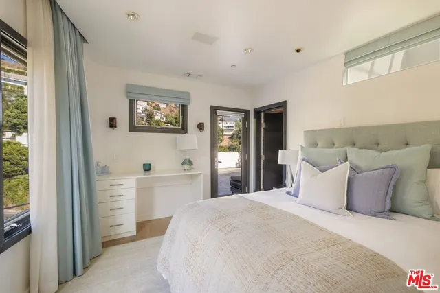 $7,495,000 | 1573 Sunset Plaza Drive, Los Angeles, CA 90069