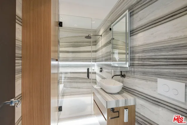 $7,495,000 | 1573 Sunset Plaza Drive, Los Angeles, CA 90069