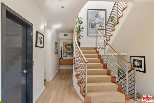 $7,495,000 | 1573 Sunset Plaza Drive, Los Angeles, CA 90069