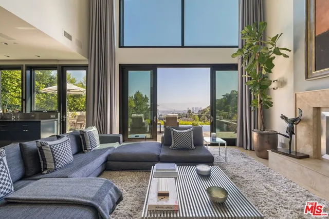 $7,495,000 | 1573 Sunset Plaza Drive, Los Angeles, CA 90069