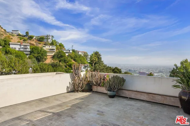 $7,495,000 | 1573 Sunset Plaza Drive, Los Angeles, CA 90069
