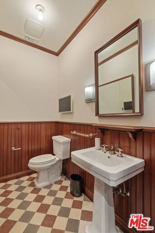 $7,495,000 | 1573 Sunset Plaza Drive, Los Angeles, CA 90069