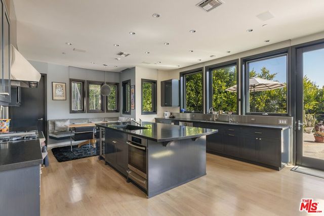 $7,495,000 | 1573 Sunset Plaza Drive, Los Angeles, CA 90069