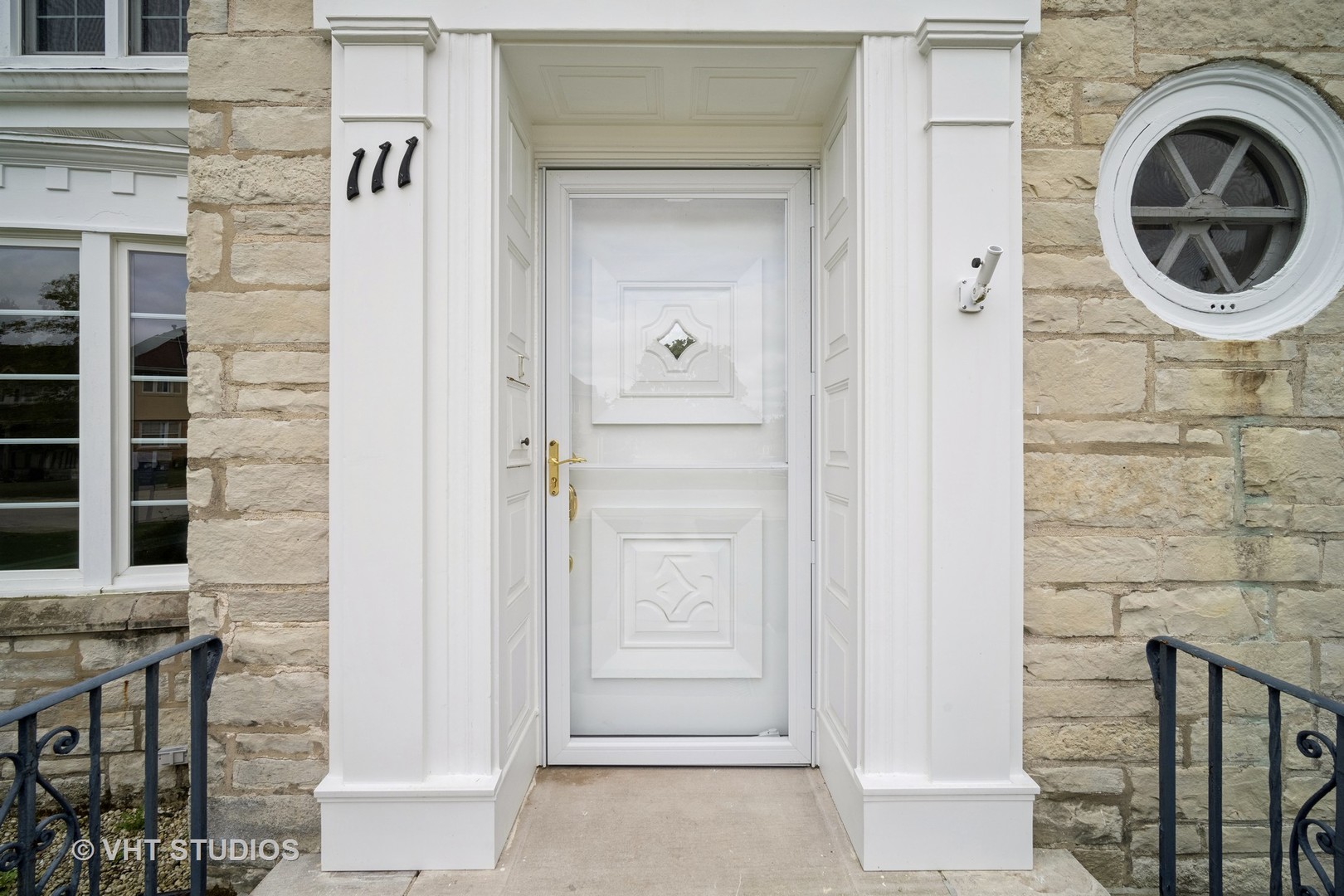111 Yost Avenue Park Ridge, IL 60068 - Photo 4 of 45 Gallery Image 4