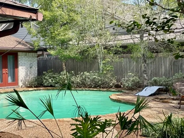 $679,990 | 2310 Brooktree Drive, Houston, TX 77008