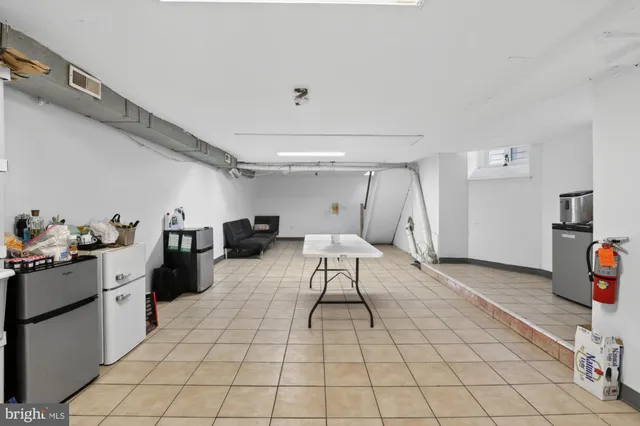 $5,750 | 4001 Baltimore Avenue, Philadelphia, PA 19104