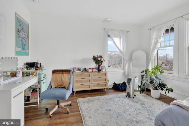 $5,750 | 4001 Baltimore Avenue, Philadelphia, PA 19104