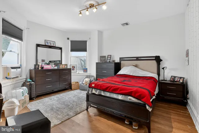 $5,750 | 4001 Baltimore Avenue, Philadelphia, PA 19104