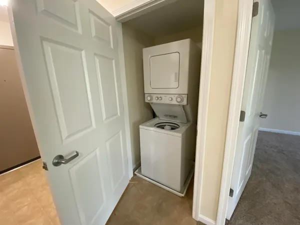 $1,804 | 20 Sentinel Court, Unit 304, Manchester, NH 03103