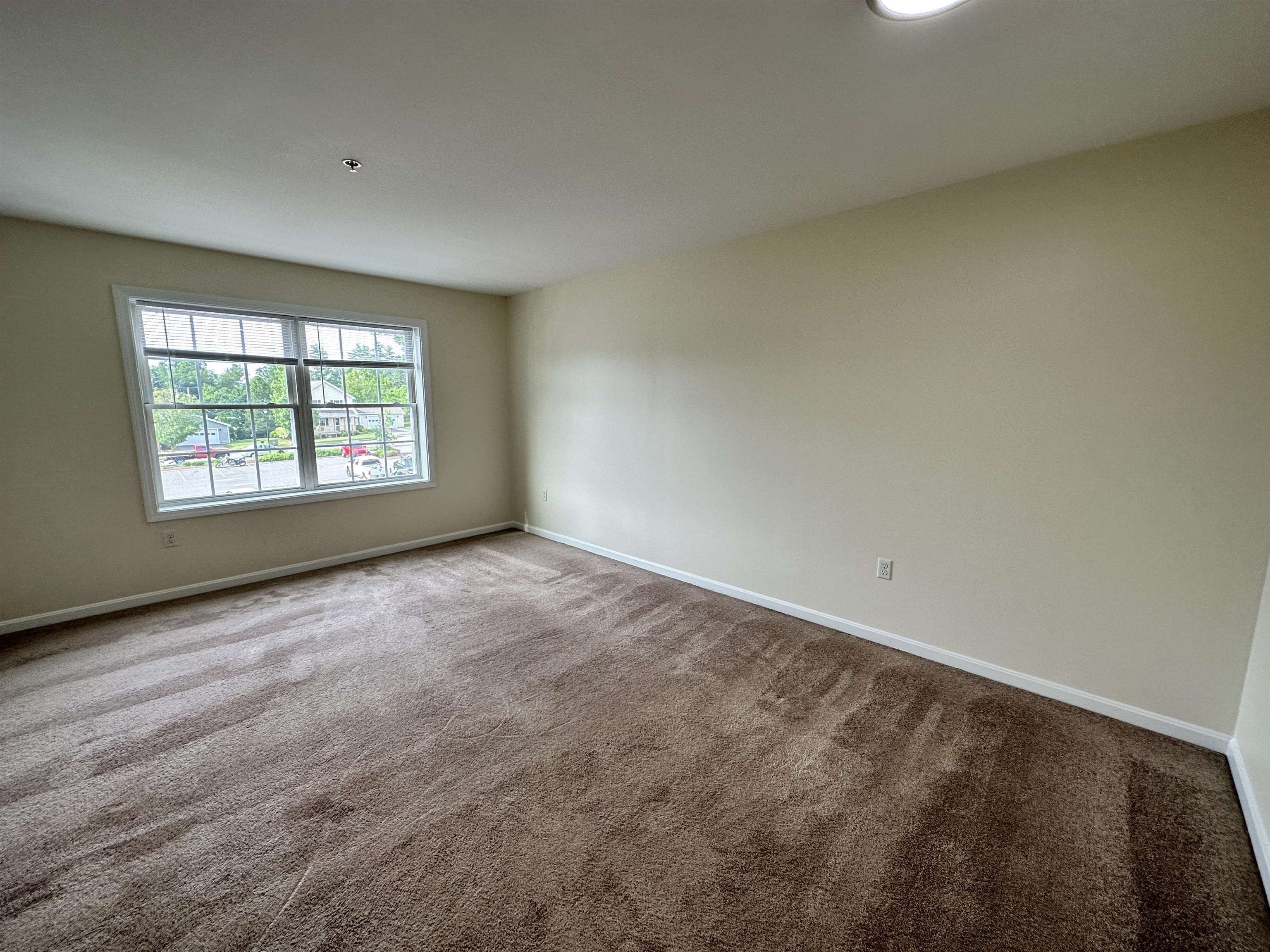 20 Sentinel Court, Unit 304 Manchester, NH 03103 - Photo 29 of 40