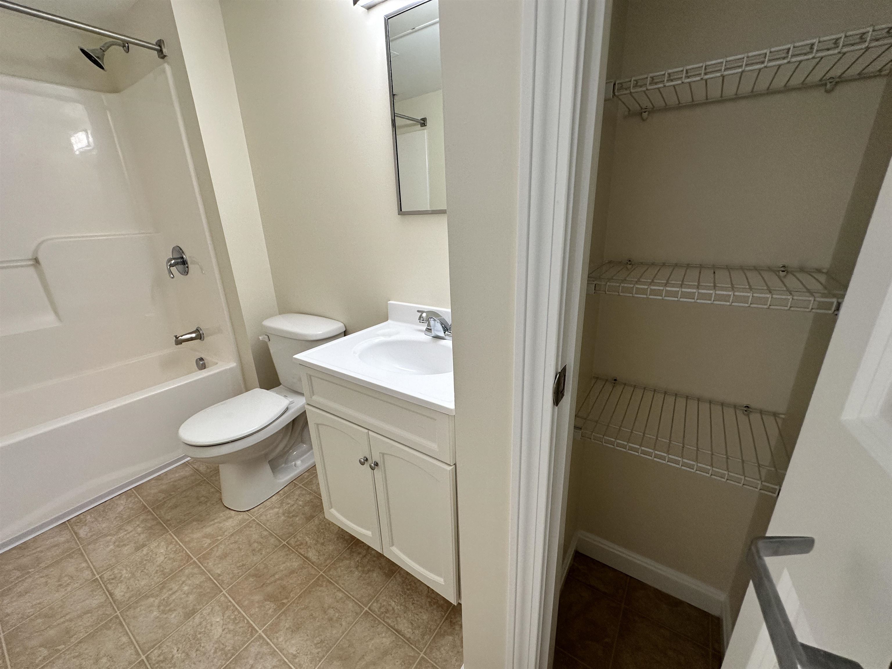 20 Sentinel Court, Unit 304 Manchester, NH 03103 - Photo 31 of 40