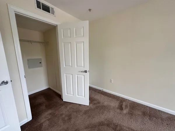 $1,804 | 20 Sentinel Court, Unit 304, Manchester, NH 03103