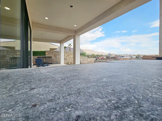 $499,950 | 252 Hidden Crest Circle, El Paso, TX 79912