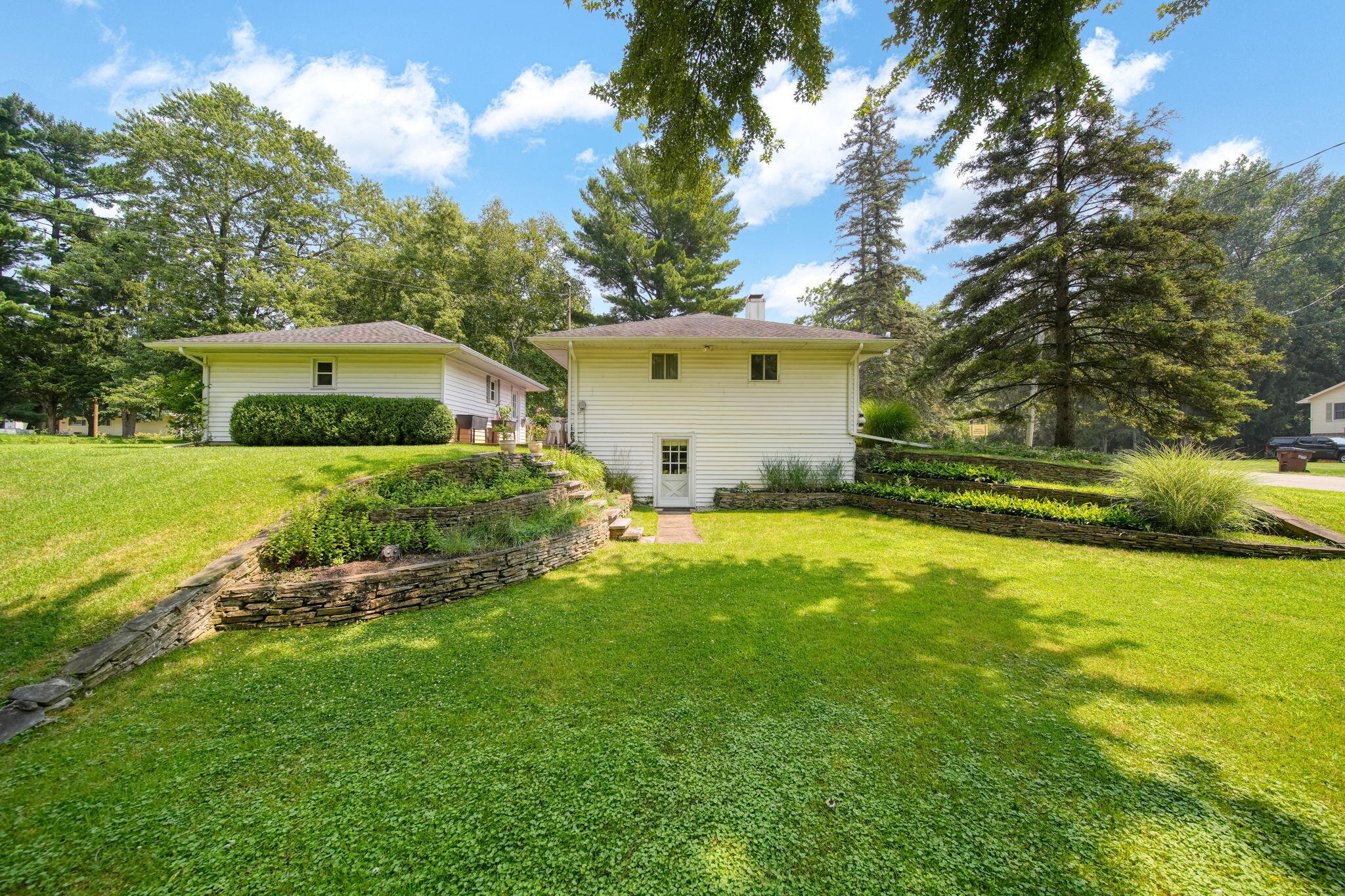 6126 Crest Road Jackson, MI 49203 - Photo 49 of 67 48-web-or-mls-DSC06973_HDR