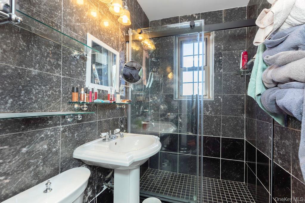 151 Centre Avenue, Unit 4B New Rochelle, NY 10805 - Photo 14 of 16