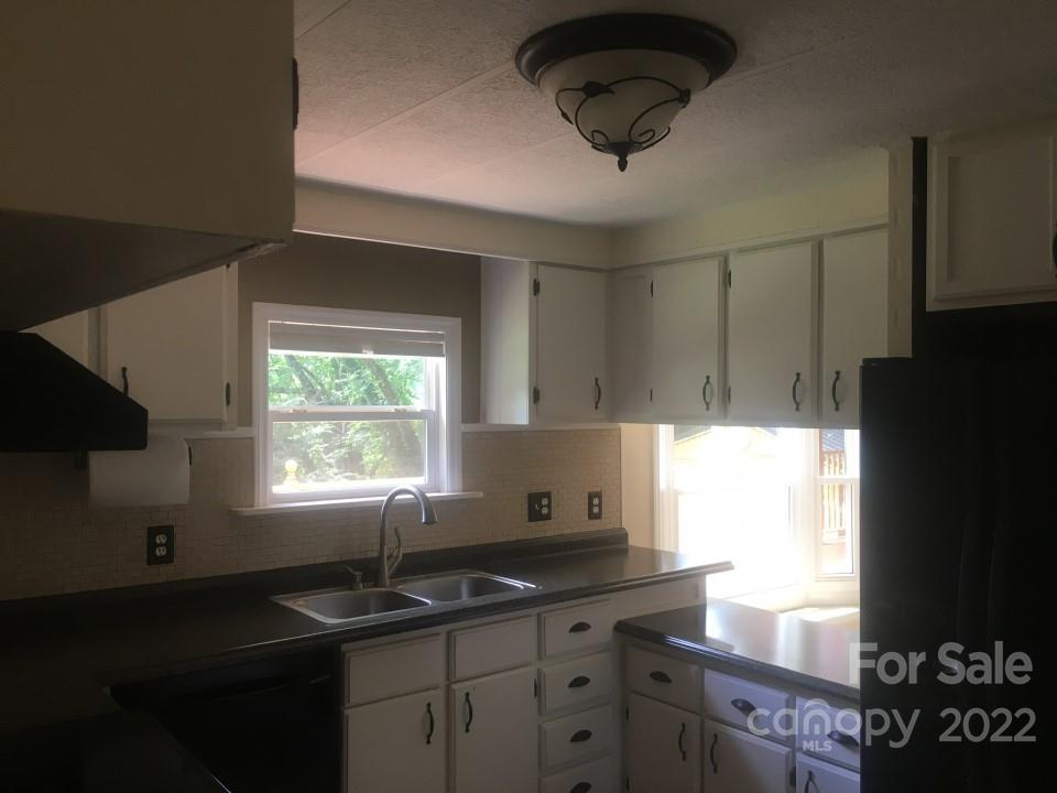 192 Old Fort Road Fairview, NC 28730 - Photo 16 of 23 Gallery Image 16