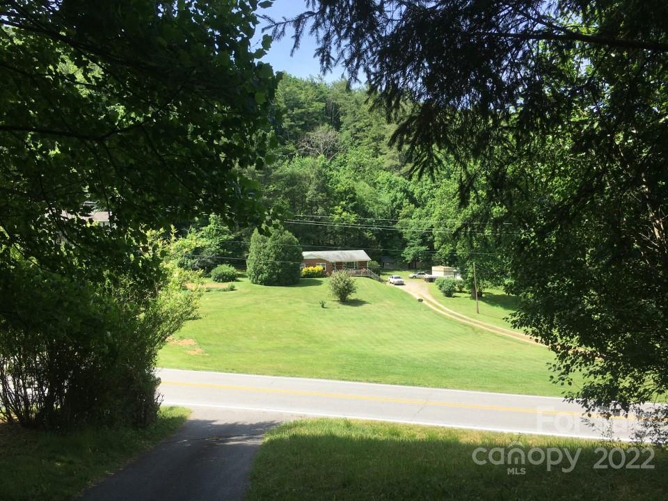 192 Old Fort Road Fairview, NC 28730 - Photo 5 of 23 Gallery Image 5