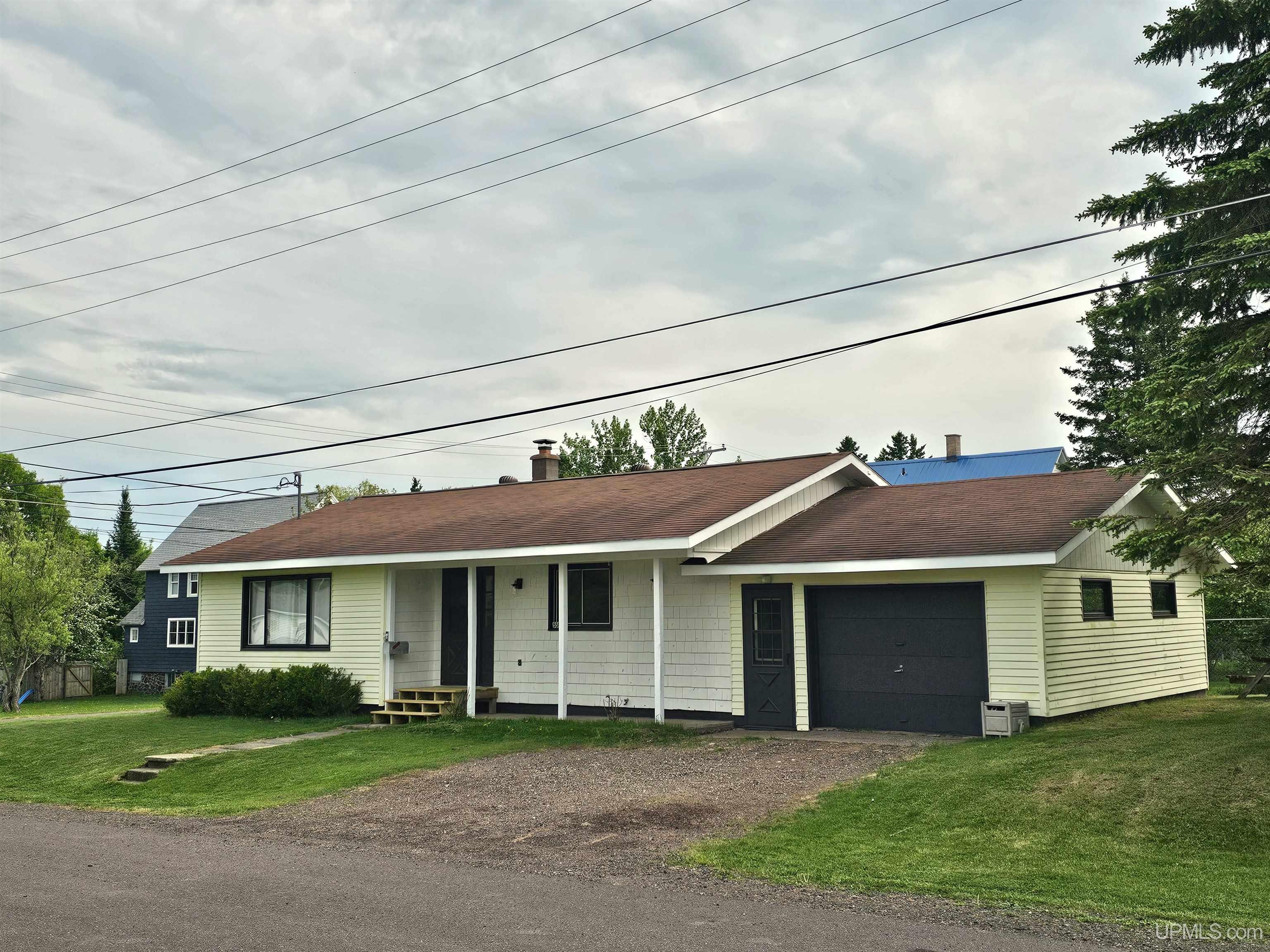 55823 Hancock Street Calumet, MI 49913 - Photo 1 of 16