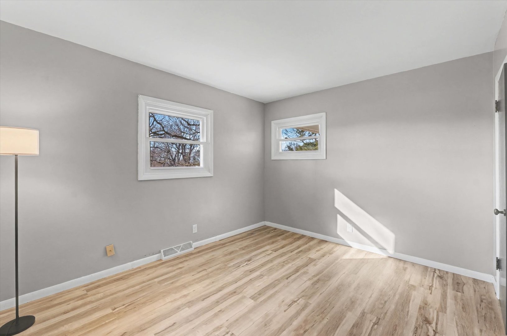 401 Oak Drive Roberts, IL 60962 - Photo 18 of 24