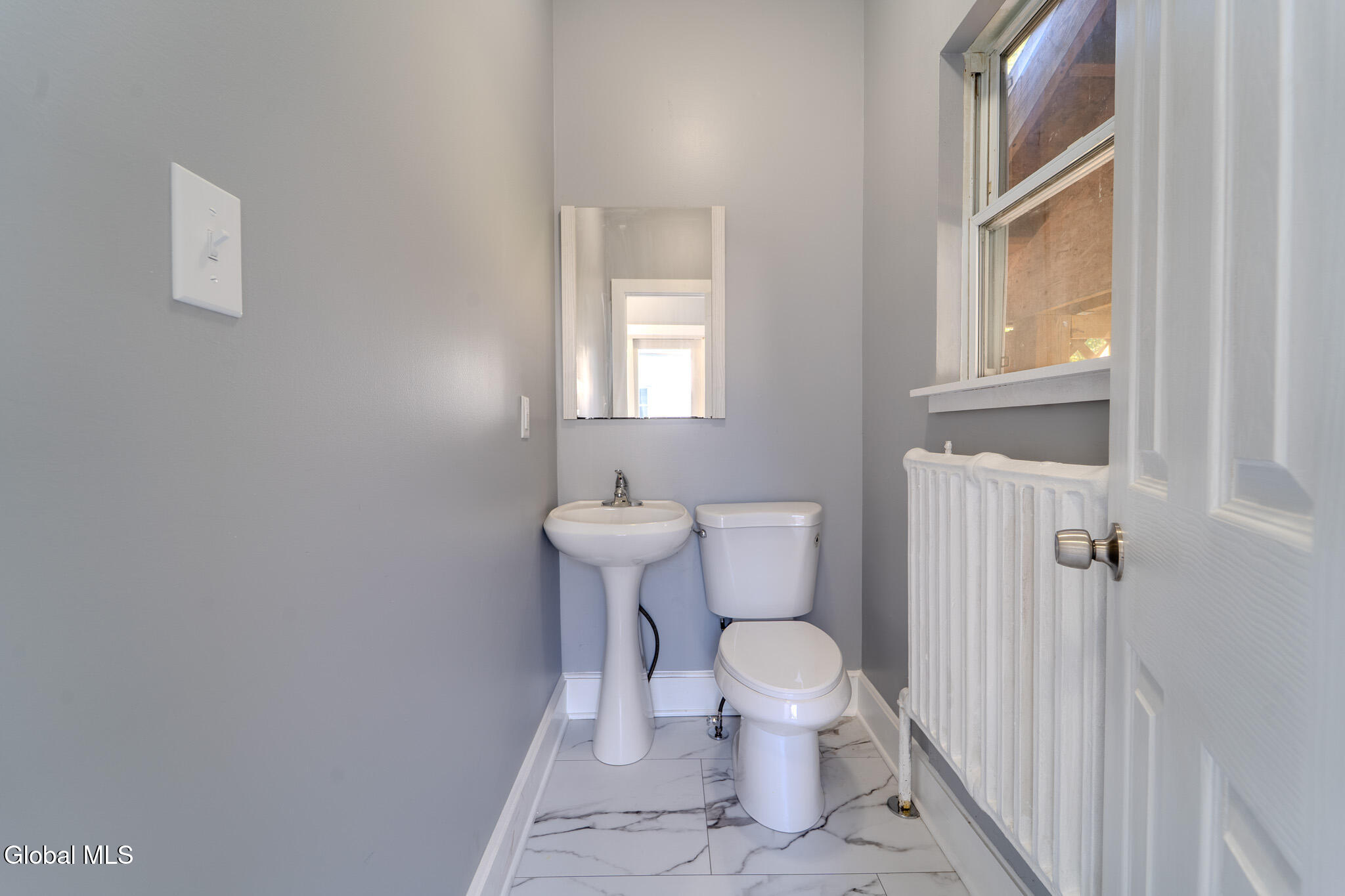 28 Everett Road Colonie, NY 12205 - Photo 16 of 45 MIG02923-HDR