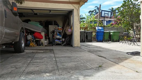 $1,190,000 | 2956 West 15th Street, Los Angeles, CA 90006