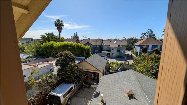 $1,190,000 | 2956 West 15th Street, Los Angeles, CA 90006