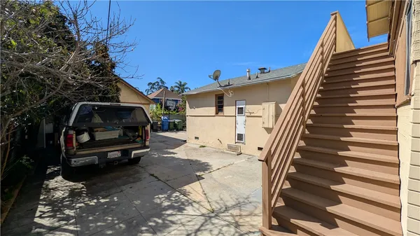 $1,190,000 | 2956 West 15th Street, Los Angeles, CA 90006