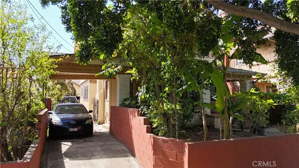 $1,190,000 | 2956 West 15th Street, Los Angeles, CA 90006