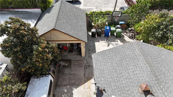 $1,190,000 | 2956 West 15th Street, Los Angeles, CA 90006