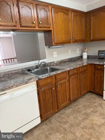 $3,100 | 6810 Ericka Avenue, Alexandria, VA 22310