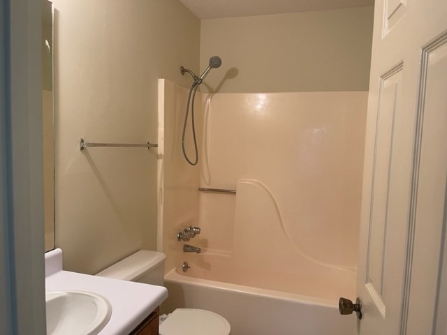 1225 Mathis Road, Unit 10 Greenwood, SC 29649 - Photo 7 of 13 Gallery Image 7