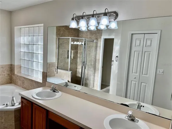 $2,390 | 16216 Hillside Circle, Montverde, FL 34756